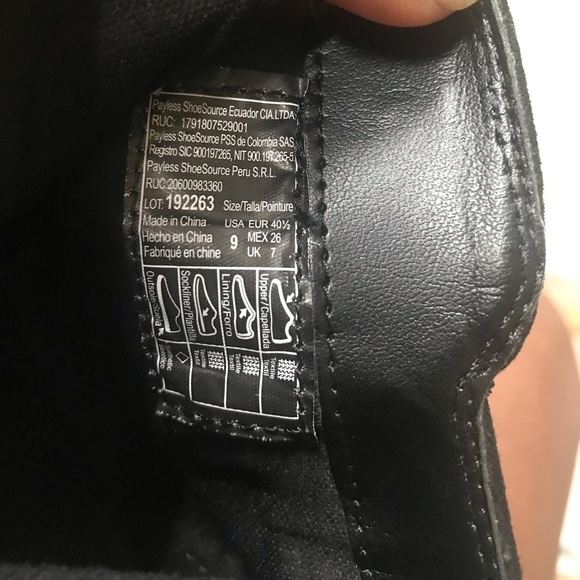 American Eagle Black Faux Suede Side Zip with Tassel Pointed Toe Ankle Boots-9 - Picture 8 of 8